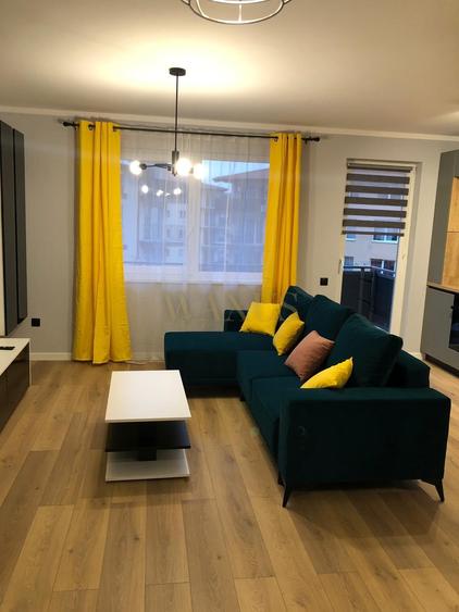 Apartament cu 2 camere semidecomandat, mobilat în Florești