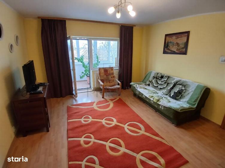 Apartament cu 3 camere semidecomandat, mobilat în Iosefin