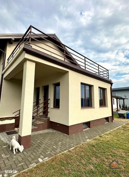Casă cu 4 camere cu Teren 750 Mp în Mihai Viteazu