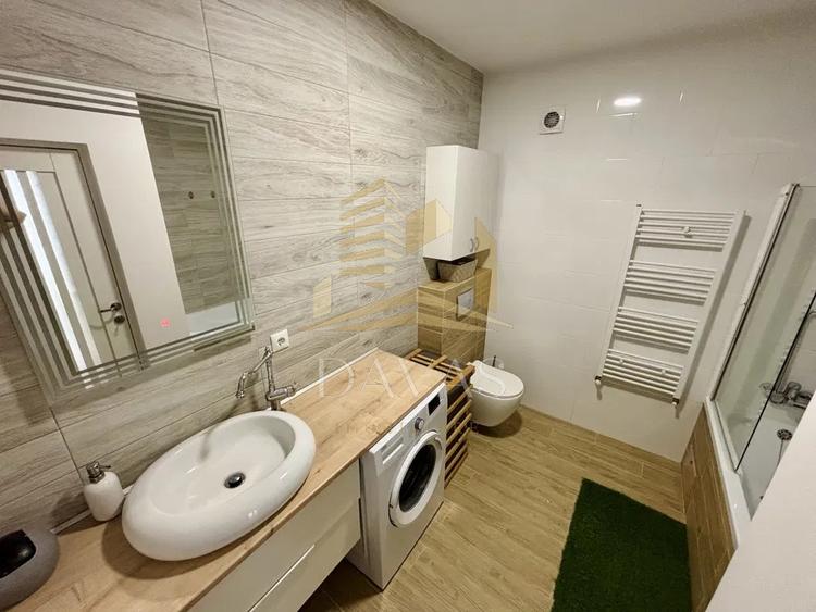 Apartament cu 3 camere decomandat, mobilat în Zorilor