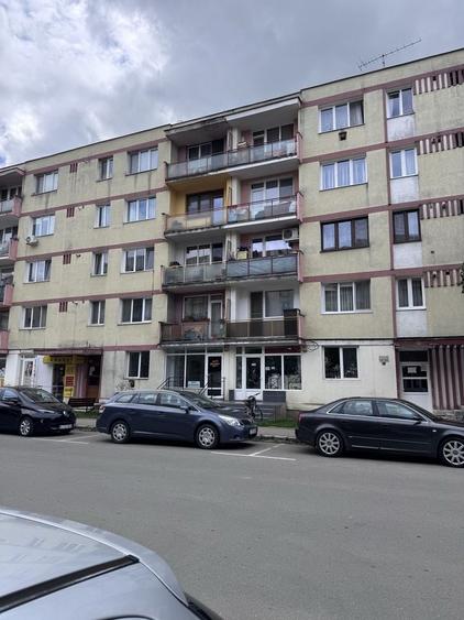 Spațiu comercial, de 64 mp, în Central