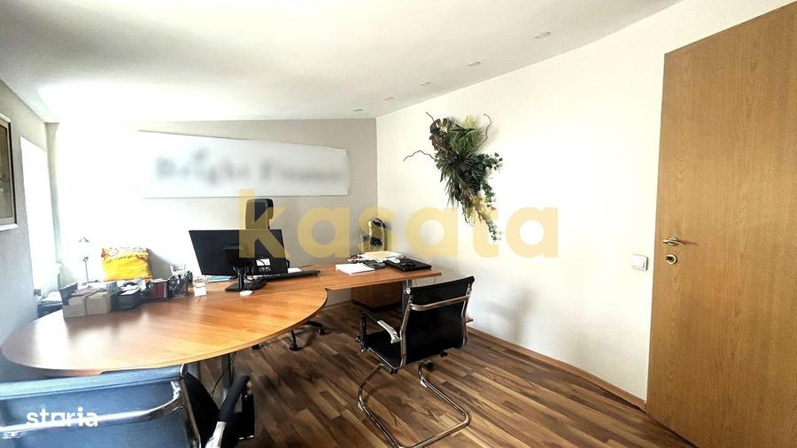 Apartament cu 3 camere, mobilat în Casin