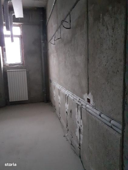 Casă cu 4 camere cu Teren 7650 Mp în Central