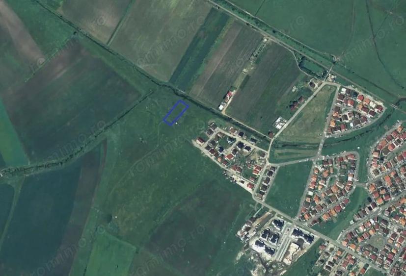 Teren de 2410 mp, în Tineretului