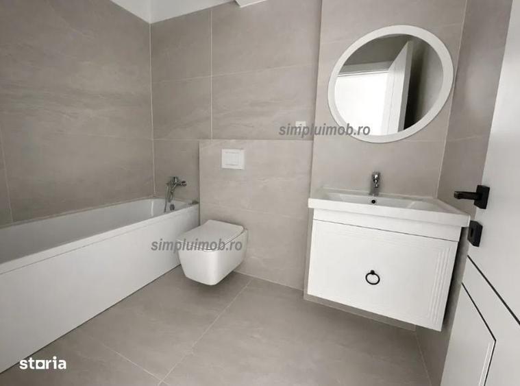 Apartament cu 3 camere decomandat în Titan