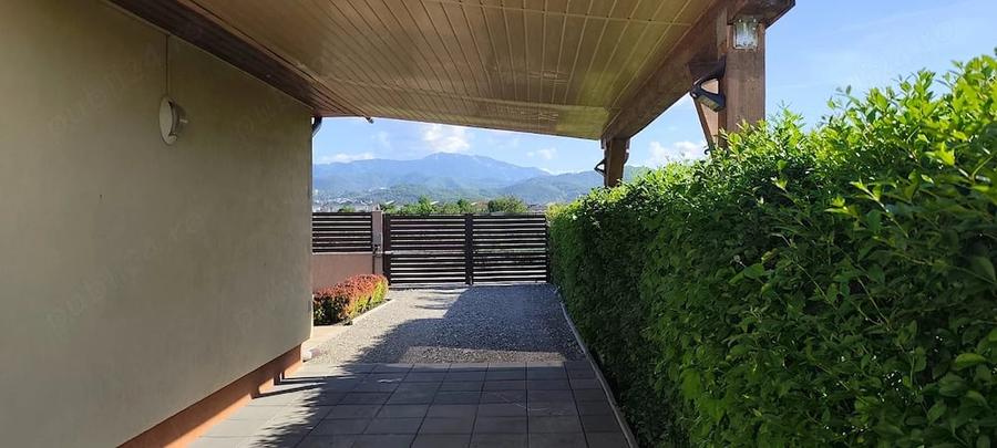 Casă cu Teren 627 Mp în Bartolomeu