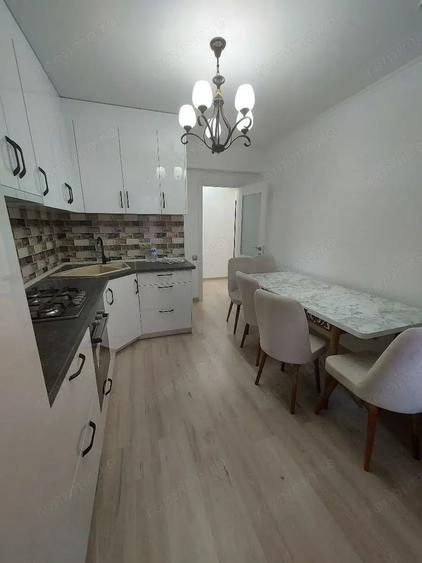 Garsonieră decomandată în Gorjului