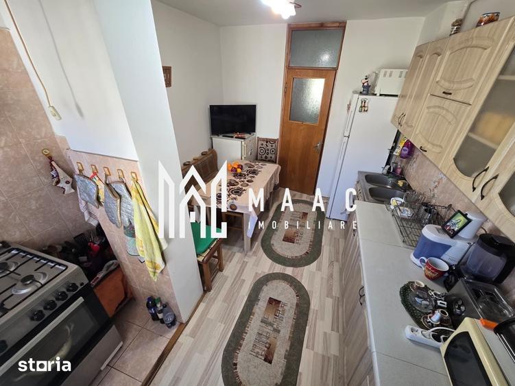 Apartament cu 4 camere decomandat în Ștrand