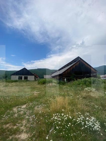 Spațiu industrial, de 994 mp, în Ghelința