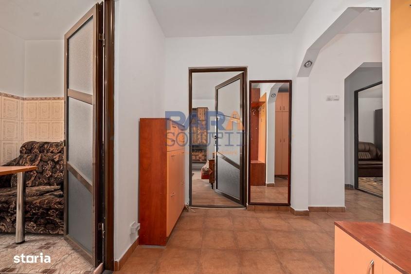 Apartament cu 3 camere decomandat în Românești