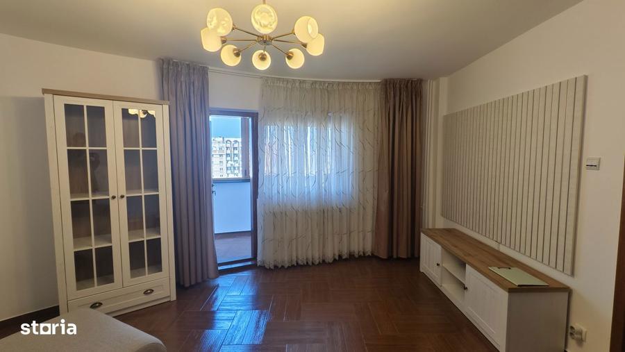Apartament cu 2 camere decomandat în Republicii