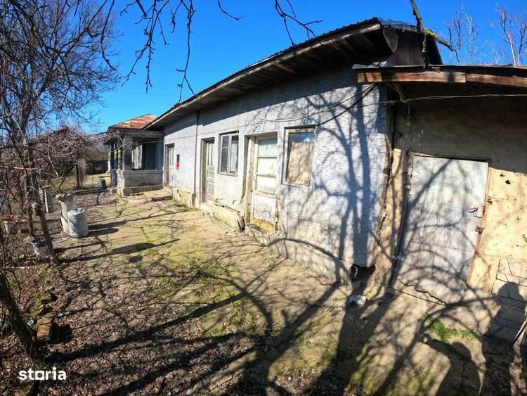 Teren de 970 mp, în Stănești