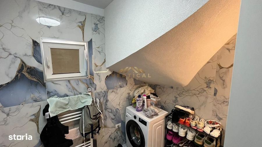 Casă cu 4 camere cu Teren 425 Mp în Vidra