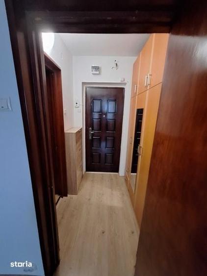 Garsonieră în Titan
