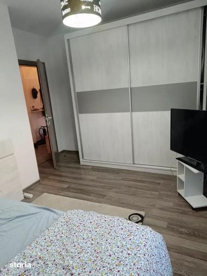 Apartament cu 2 camere decomandat, mobilat în Metalurgiei