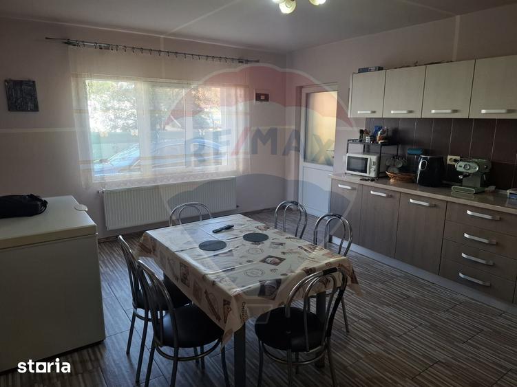 Casa / Vila cu 4 camere de vanzare - 15