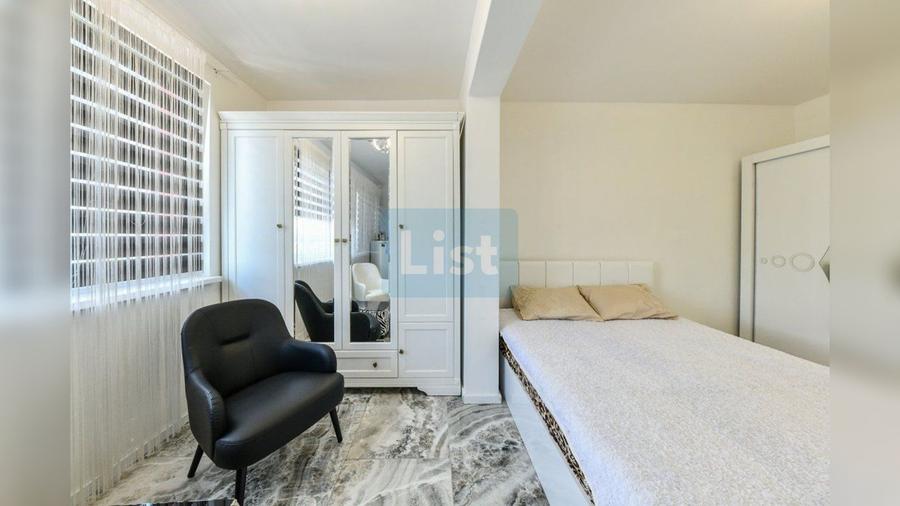 Apartament cu 3 camere semidecomandat, mobilat în Florești