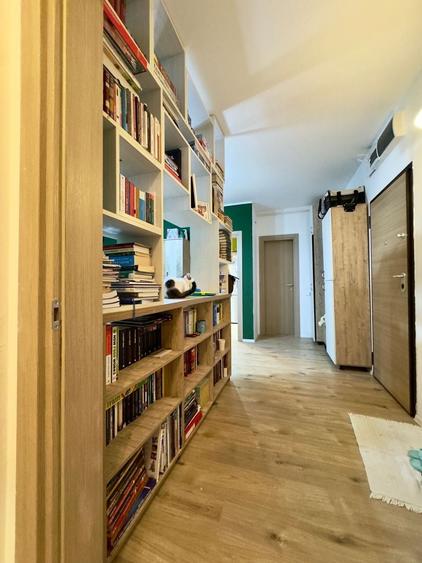 Apartament cu 3 camere semidecomandat, mobilat în Băneasa