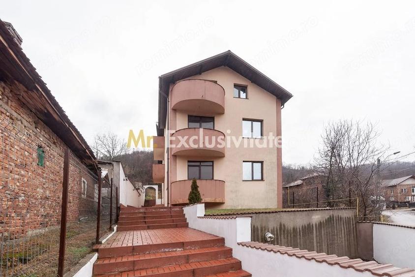 Casă cu Teren 663 Mp în Izvorani