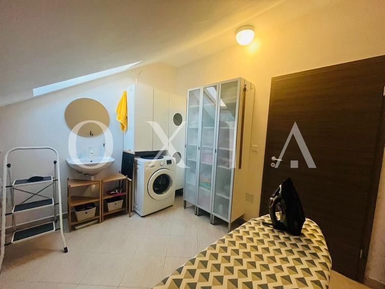 Duplex cu 5 camere cu Canalizare în Dumbrăvița