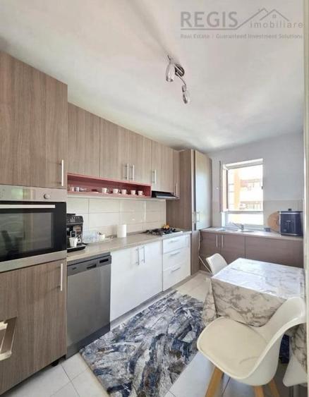 Apartament cu 3 camere decomandat în Avantgarden