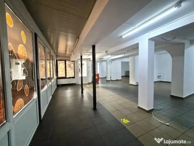 Spațiu comercial, de 136 mp, în Central