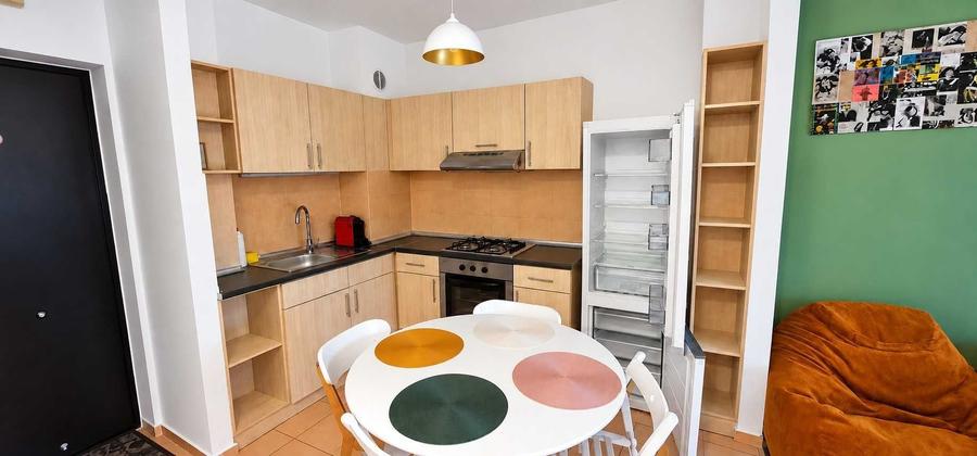 Apartament cu 2 camere semidecomandat în Tătărași