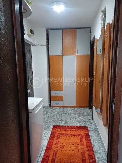 Apartament cu 2 camere în Podu Roș
