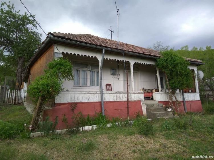 Casă cu 4 camere în Central