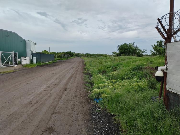 Teren Construcții intravilan de 5000 mp, în Odăi