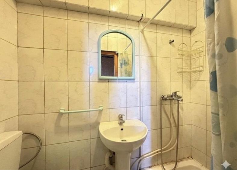 Garsonieră în Iris