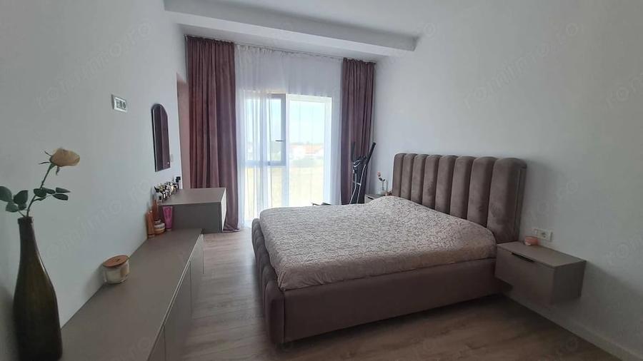 Apartament cu 2 camere decomandat în Torontalului