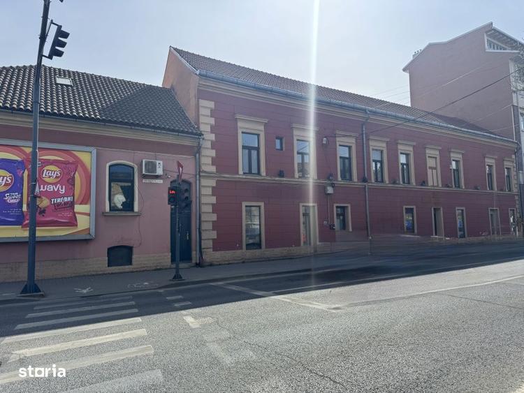 Spațiu comercial, de 75 mp, în Complex Studențesc