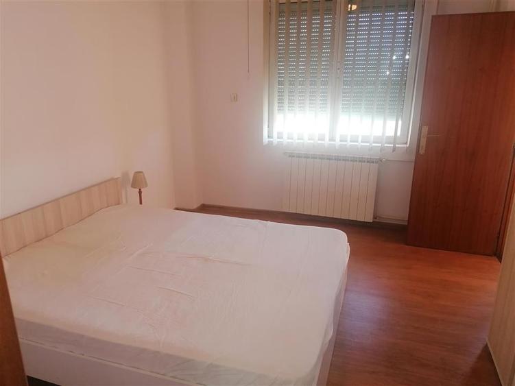 Apartament cu 2 camere decomandat în Aradului