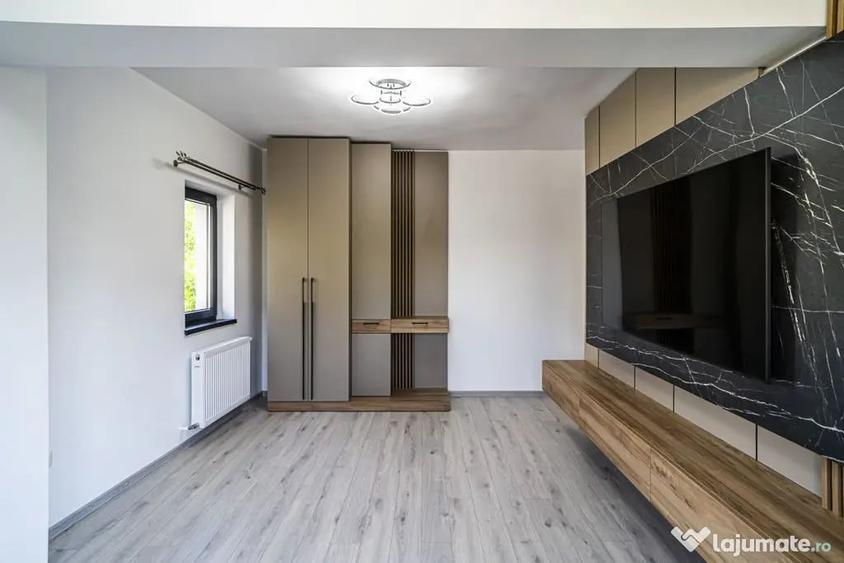 Apartament cu 2 camere decomandat în Păcii
