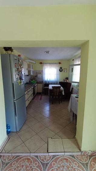 Casă cu 3 camere în Gherța Mică