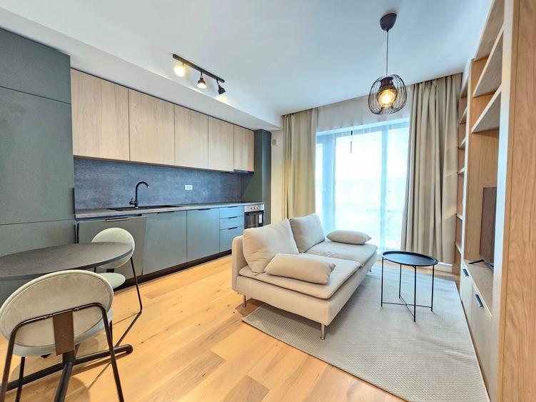Apartament cu 2 camere semidecomandat, mobilat în Băneasa