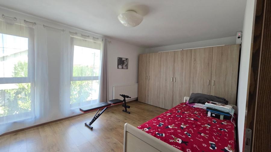 Duplex cu 3 camere cu Canalizare în Dumbrăvița