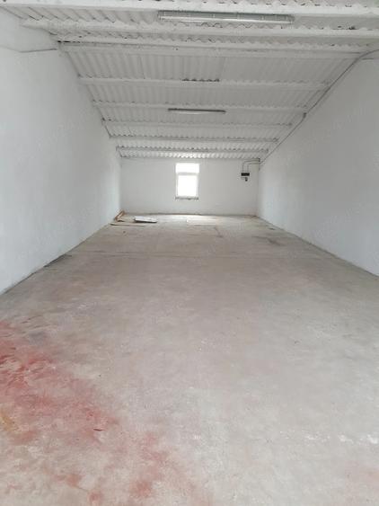 Spațiu comercial, de 100 mp, în Central