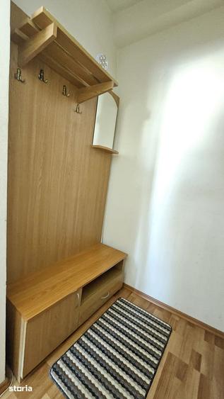 Apartament cu 2 camere decomandat în Micro 21