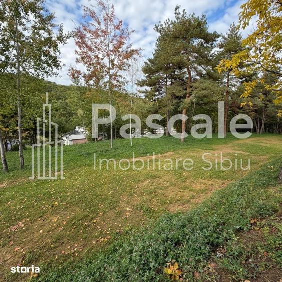 Spațiu comercial, de 3,660 mp, în Central