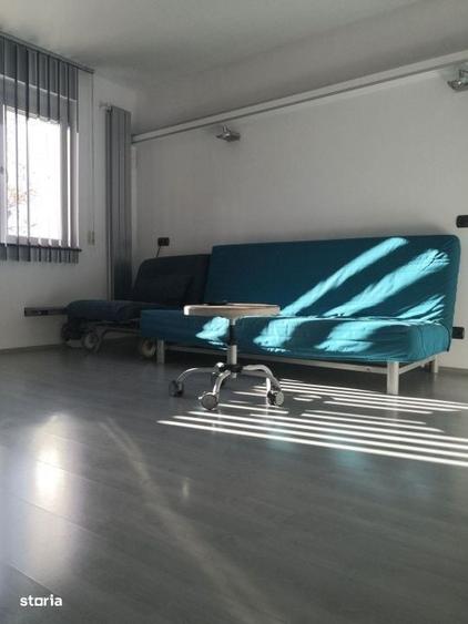Apartament cu 3 camere semidecomandat în Gara de Nord