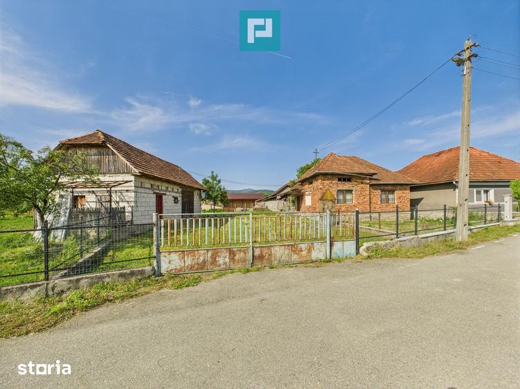 Casă cu 2 camere cu Teren 7204 Mp în Hălmăgel