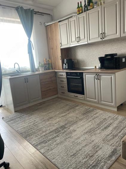 Apartament cu 2 camere decomandat în Est