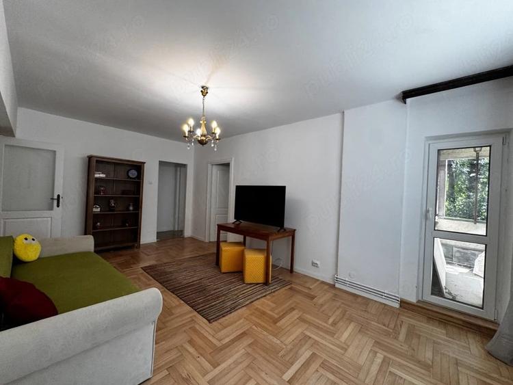 Apartament cu 2 camere nedecomandat în Mioriței
