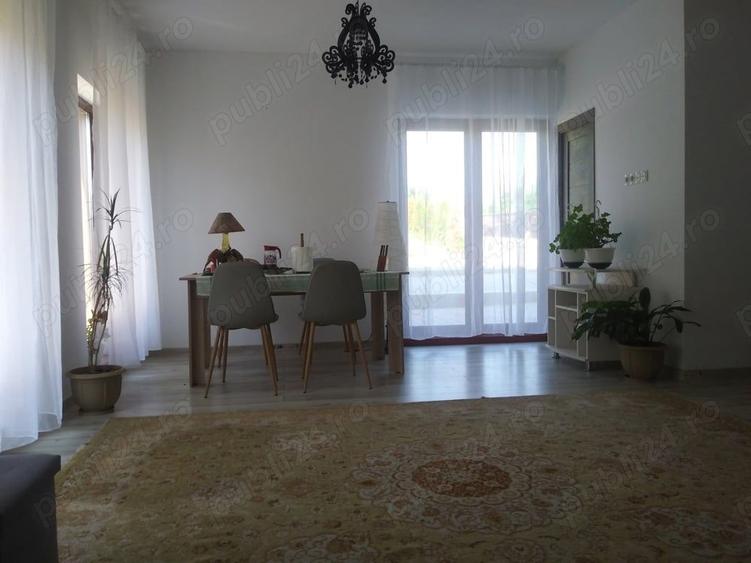 Apartament cu 2 camere semidecomandat, mobilat în Florești — fotografia 1