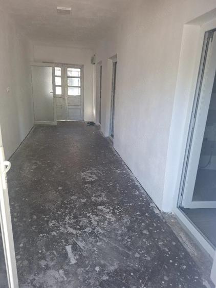 Casă cu Teren 1000 Mp în Criva de Sus
