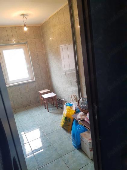 Apartament cu 2 camere decomandat în Petros
