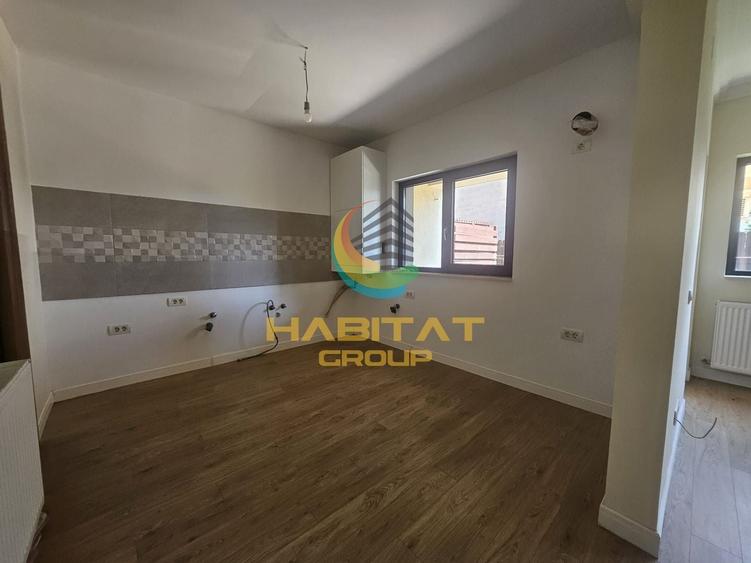 Casă cu 4 camere cu Canalizare în Central