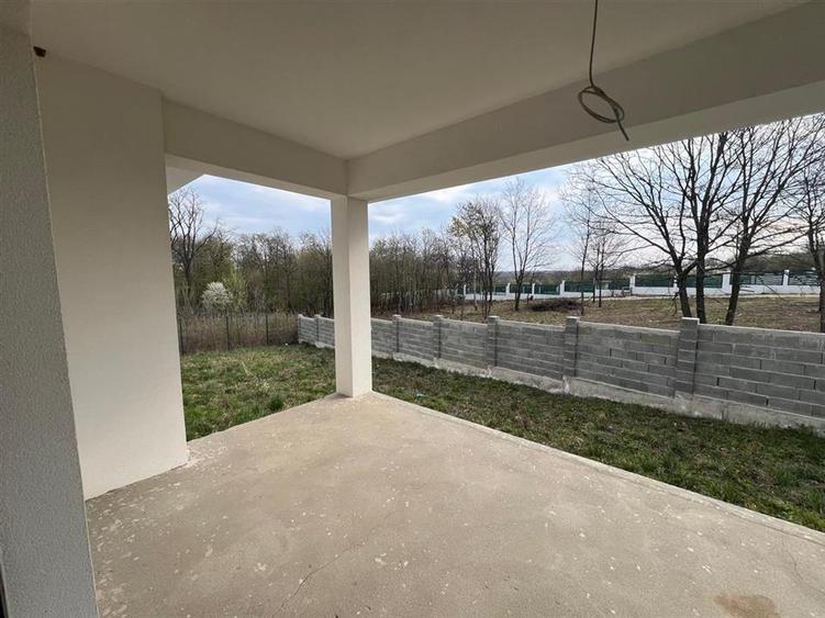 Casă individuală cu 4 camere cu Teren 616 Mp în Paleu